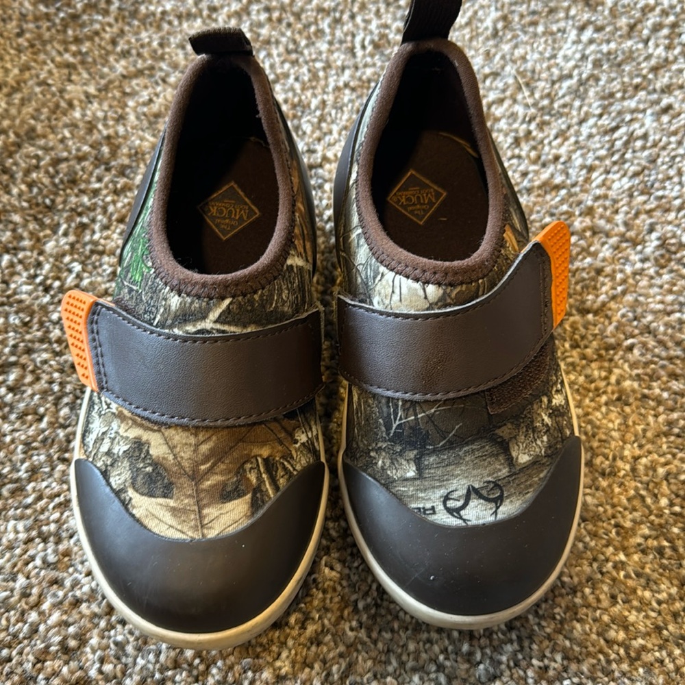 Muck boot  shoes